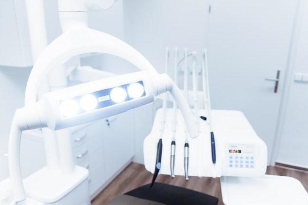 Tips Sederhana Sebelum ke Klinik Gigi Jogja, Aman dan Tak Bikin Takut